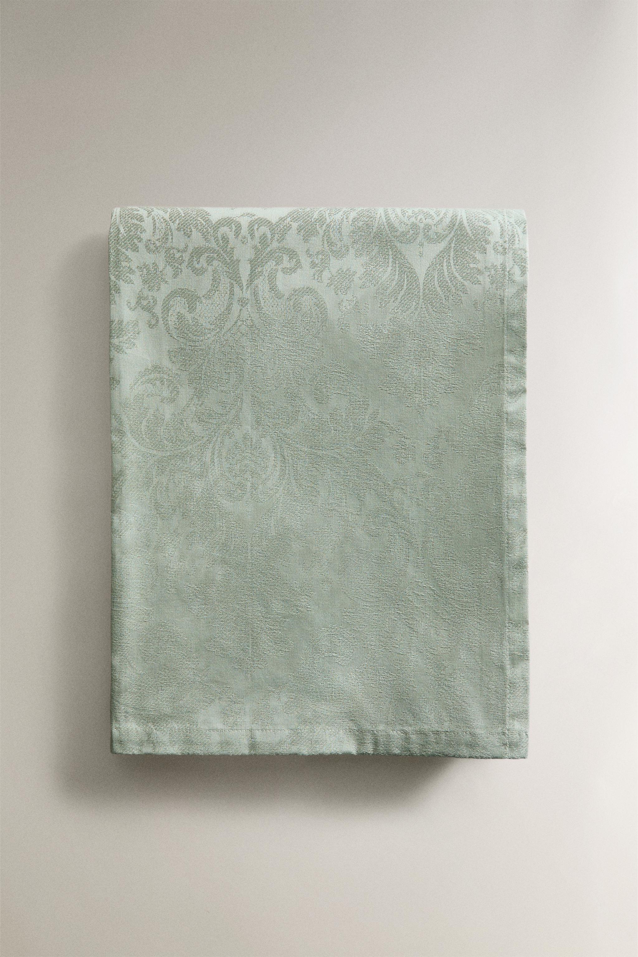 RESIN-COATED COTTON TABLECLOTH